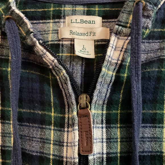 LL Bean Flannel Scotch Plaid Full-zip Hooded Shacket, LP, Relaxed Fit - Picture 2 of 6